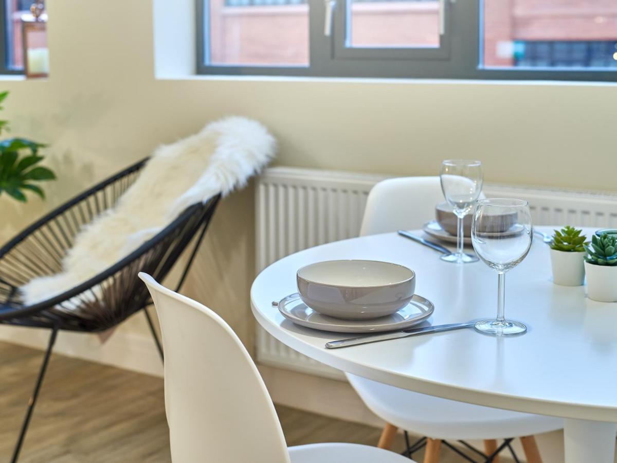 Two Bedroom Apartment By Jlj Apartments & Serviced Accommodation Birmingham - Mantella Lofts Extérieur photo